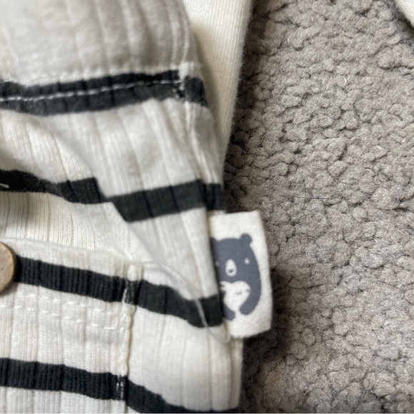 Rabbit + Bear Bootiful Ghost Onesie and Pants set, baby size 0-3 months - Picture 3 of 7